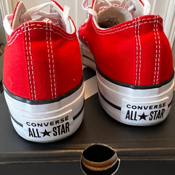 Red Converse All Stars - New - Picture 4 of 8